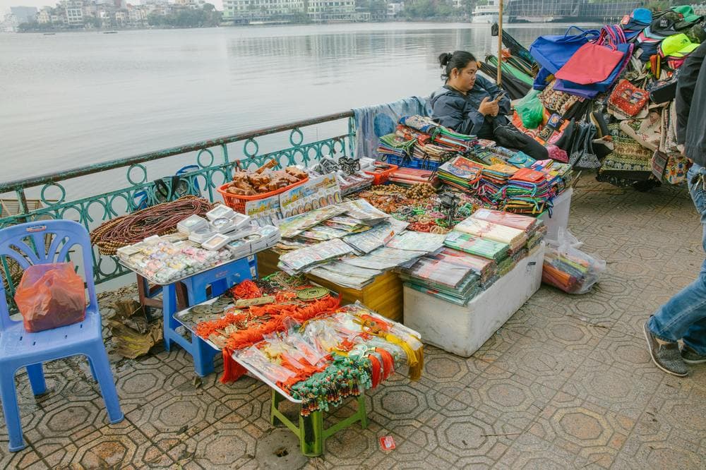 Shopping at River Street Market